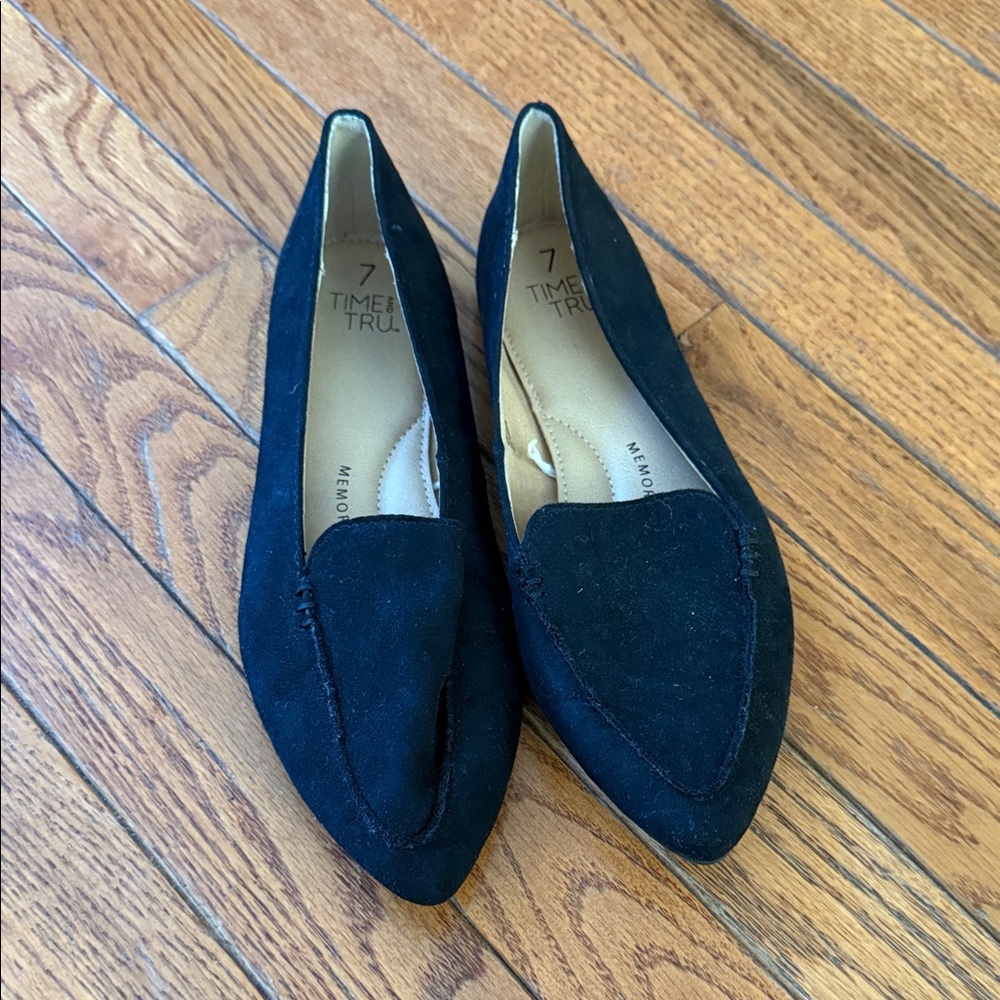 Time and Tru Women's Black Loafers